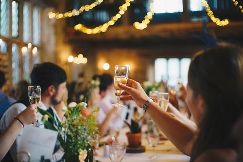 Fest – En glad tillställning för alla tillfällen!